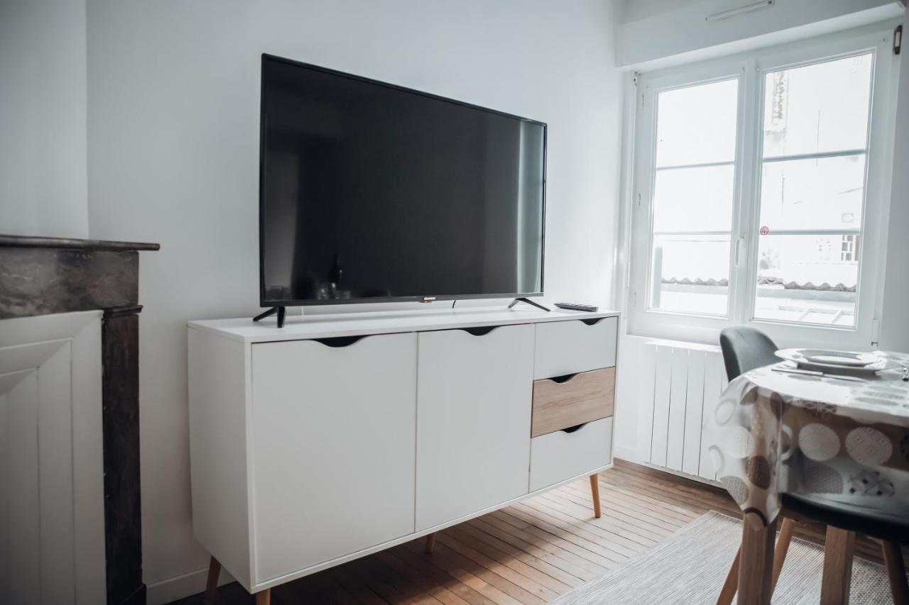 Ernée Appartement Neuf, Moderne Et Confortable! מראה חיצוני תמונה